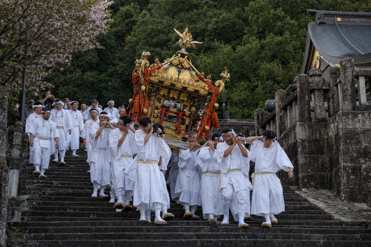 AI生成による和歌祭のイメージ画像