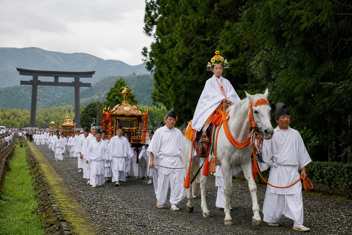 AI生成による熊野本宮大社例大祭のイメージ画像