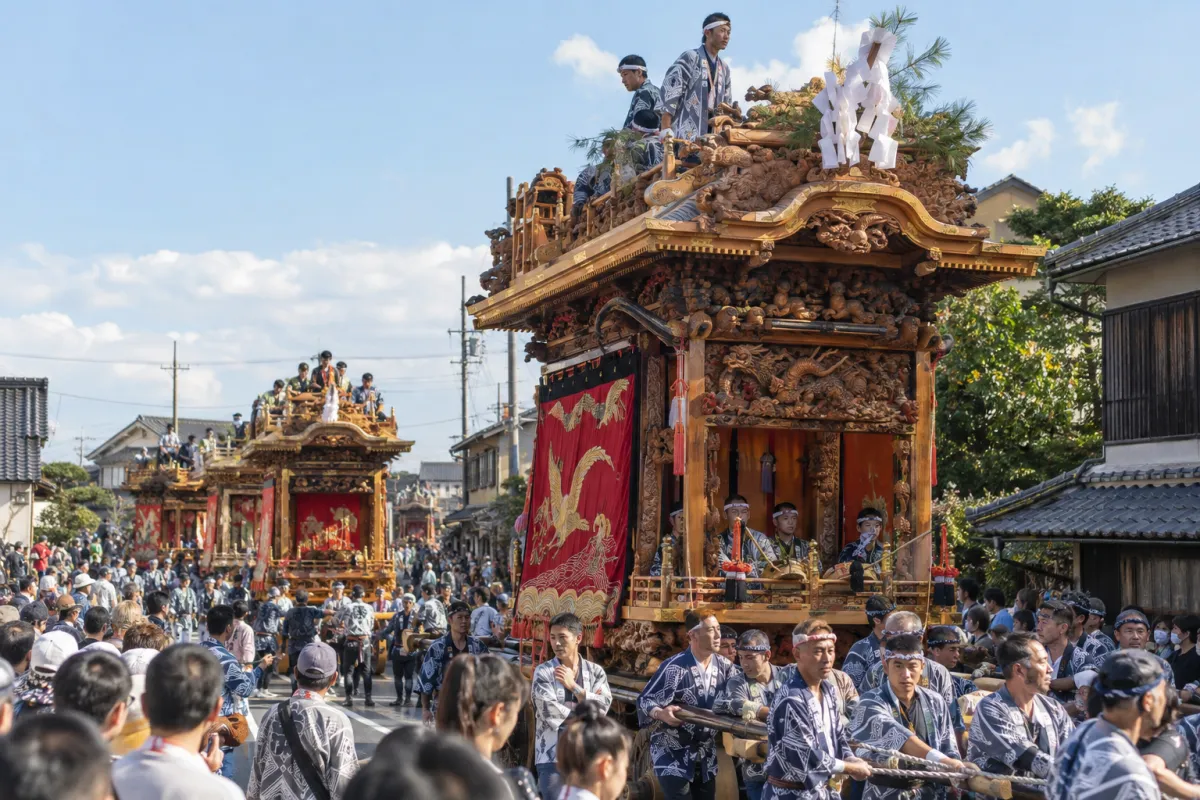 AI生成による遠州横須賀三熊野神社大祭のイメージ画像