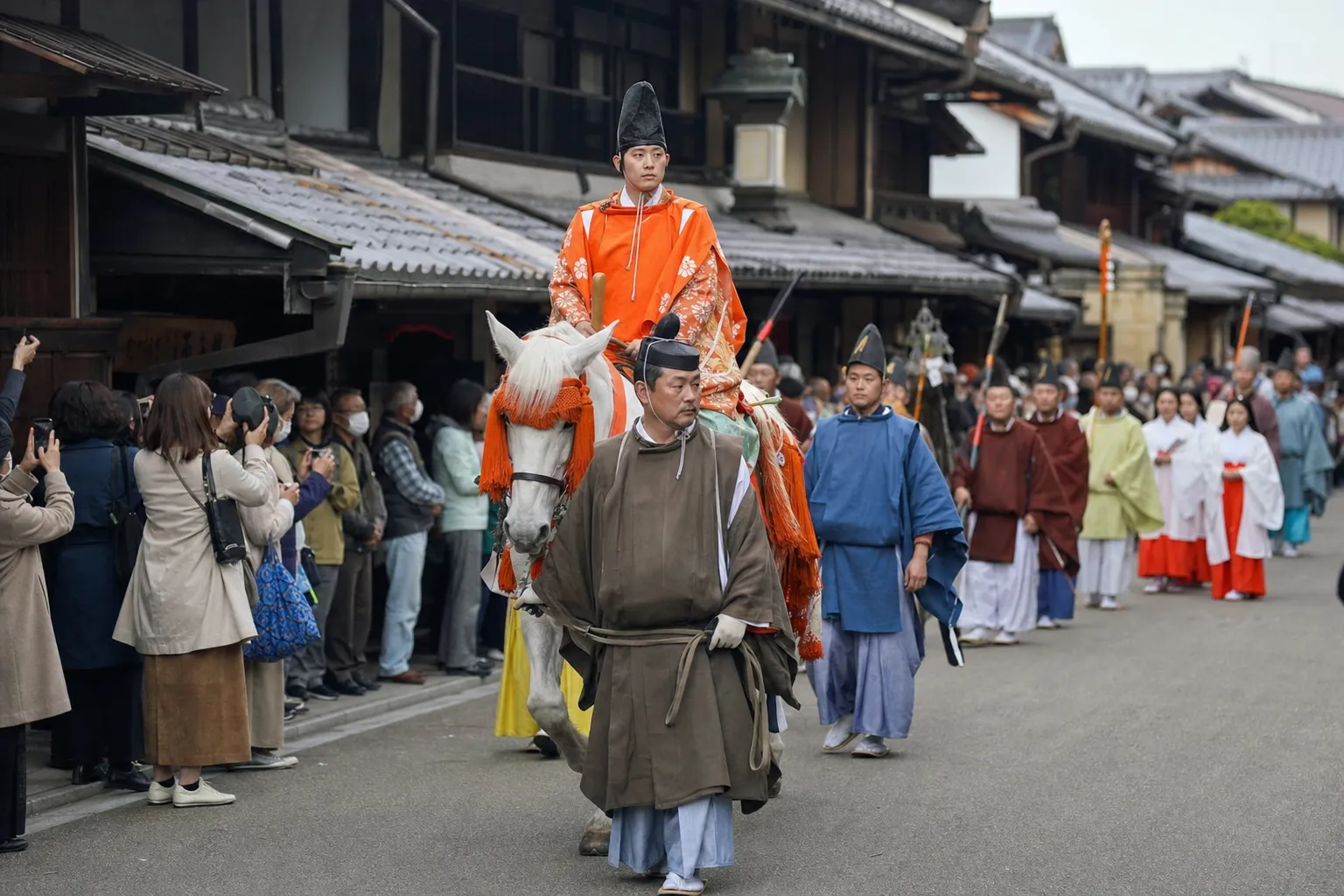 春日若宮おん祭の時代行列のイメージ画像